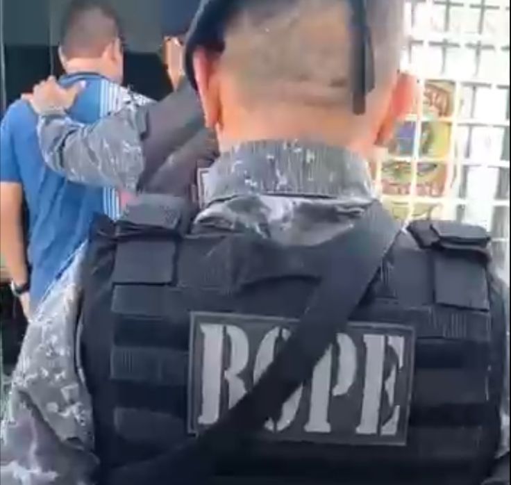 Contra o capturado, existia expedido em seu desfavor um mandado de prisão oriundo da Justiça Federal, pelo cometimento do crime de falsidade ideológica. (Foto: Reprodução).