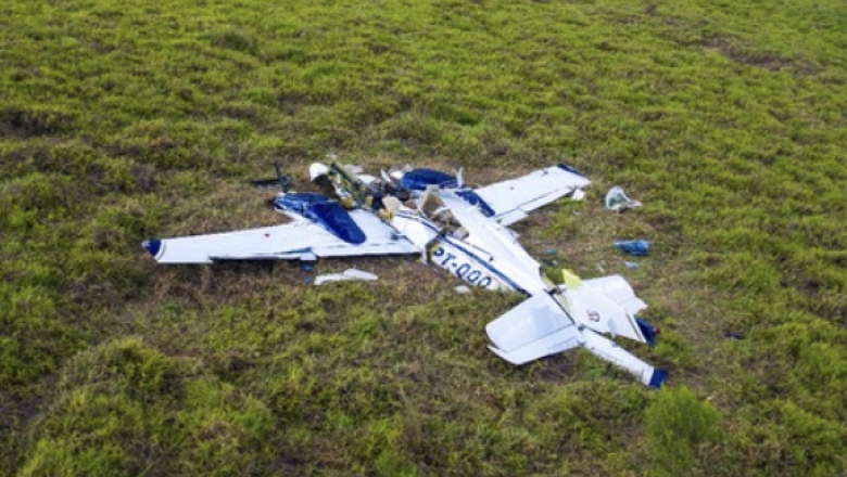 O acidente aconteceu na altura do km 187 da rodovia e os motivos da queda da aeronave serão apurados. (Foto: Reprodução).