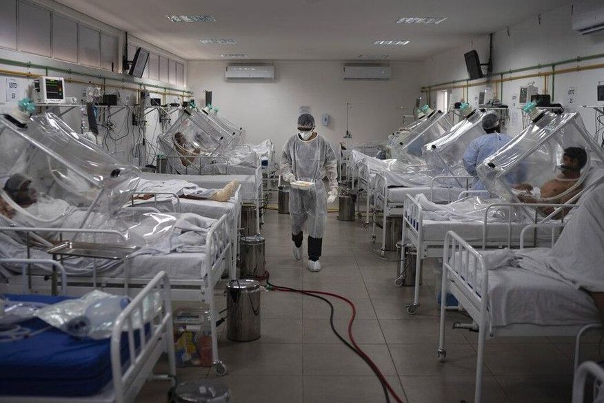 Segundo os pesquisadores, além do aumento das internações, observa-se também uma alta de 50% de casos suspeitos e da taxa de aceleração do contágio do coronavírus. (Foto: Reprodução).