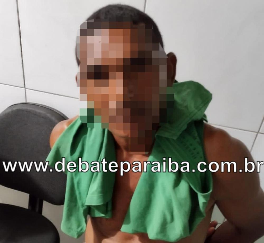 O indivíduo foi preso e conduzido à delegacia de Polícia Civil e apresentado a autoridade policial judiciária, para serem adotadas as medidas pertinentes ao caso (Foto: Reprodução)