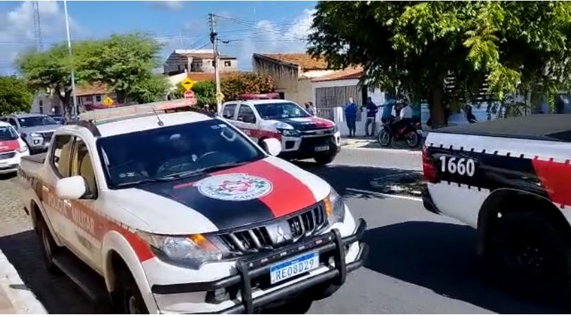 A organização criminosa planejava assassinar o atual prefeito do município de Piancó, uma ex-prefeita da cidade. (Foto: Reprodução).