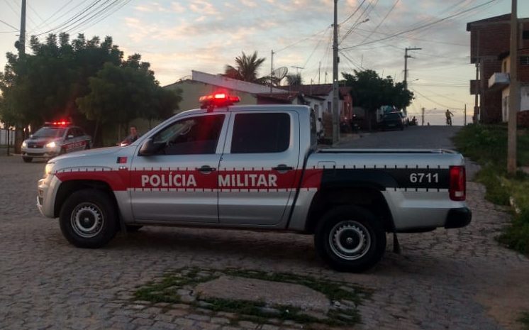 O homem recebeu voz de prisão e foi levado à delegacia de Polícia Civil de Uiraúna, e apresentado a autoridade policial judiciária, para serem adotados os procedimentos cabíveis (Foto: Reprodução)