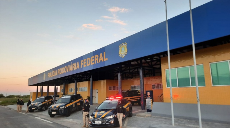 Além do atendimento presencial, a PRF continuará com o atendimento virtual e o com o peticionamento eletrônico. O objetivo é garantir maior agilidade na prestação de serviços ao cidadão (Foto: Divulgação PRF)