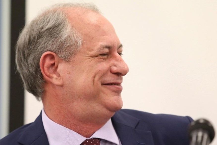 O ex-governador cearense defendeu uma aliança entre PDT, PSB, Rede e PV para a travessia de um primeiro grande obstáculo, 