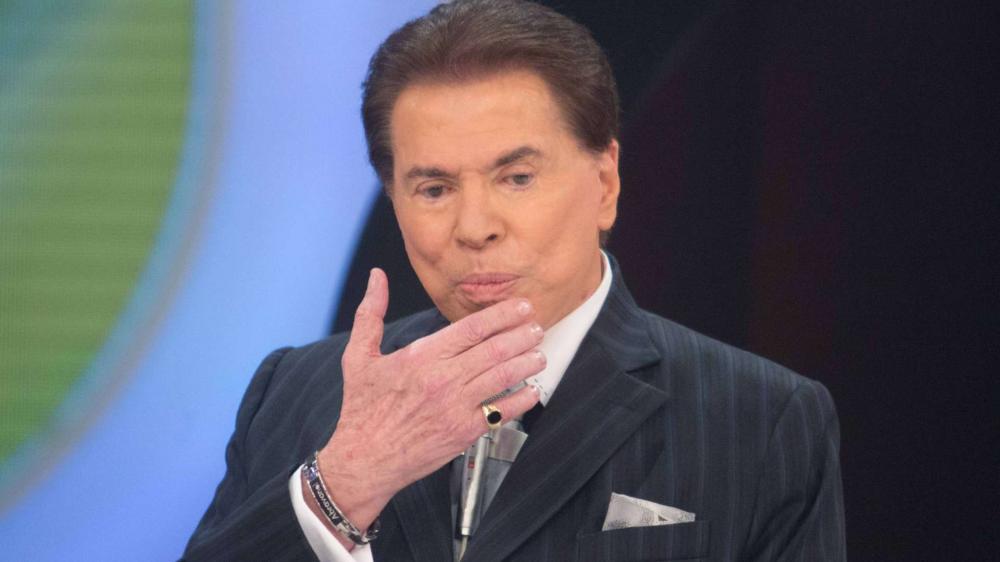 O SBT anunciou novos cortes. Não se fala em outro assunto nos bastidores do canal de Silvio Santos. (Foto: Reprodução).