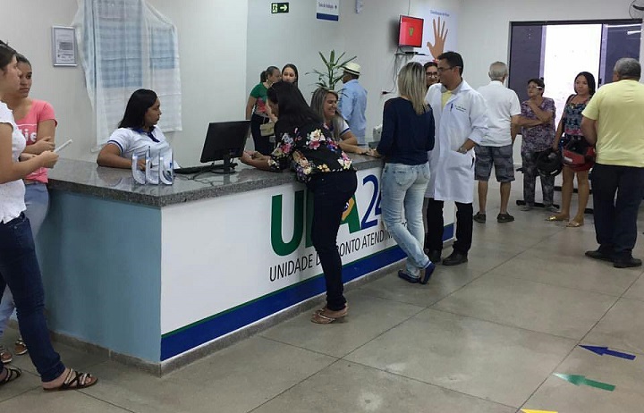A paciente, que preferiu não se identificar com medo de perseguição política, fotografou a embalagem do produto. (Foto: Reprodução).