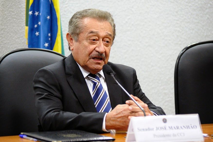 Senador permanece na UTI e está sob sedação contínua (Foto: Divulgação).