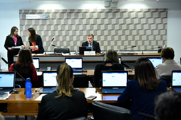 Confúcio Moura relatou o projeto, que agora vai ao Plenário - Foto: Geraldo Magela/Agência Senado