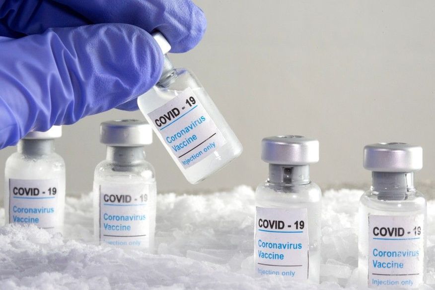 Além disso, determinou que a vacinação deve ser feita apenas em locais onde houver possibilidade de reanimar os pacientes. (Foto: Reprodução)