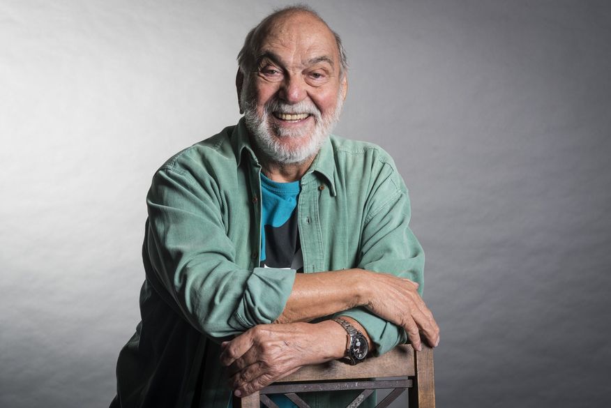 Lima Duarte faz homenagem a artistas (Foto: Reprodução).