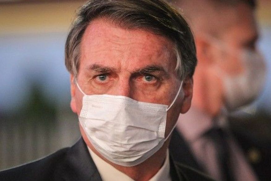 Bolsonaro disse que a “responsabilidade” será da pessoa que tomar a vacina (Foto: Reprodução).