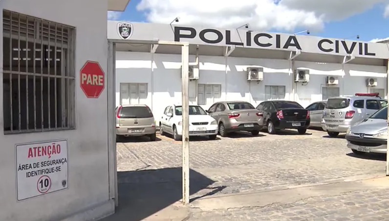 Homem teria abusado do animal no terraço da casa onde mora, conforme relato à polícia (Foto: Reprodução)