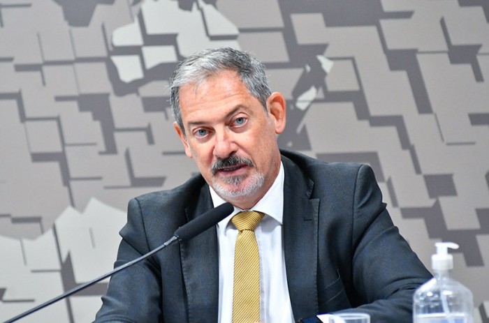 Sidney Romeiro, indicado para a embaixada nos Emirados Árabes, foi sabatinado na CRE - Foto: Geraldo Magela/Agência Senado