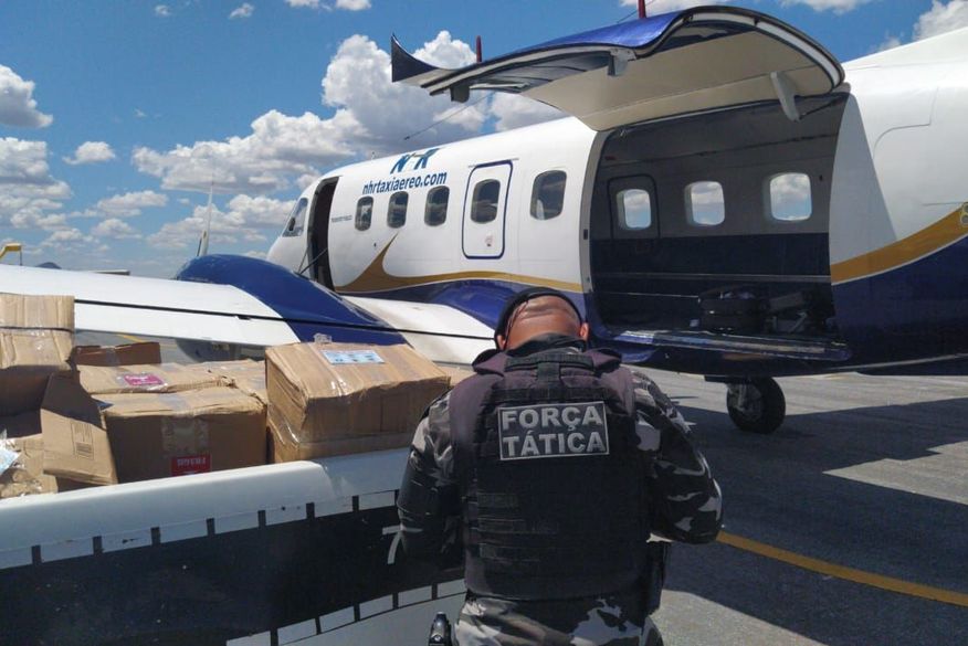 Aeronave estava transportando cocaína (Foto: Reprodução)