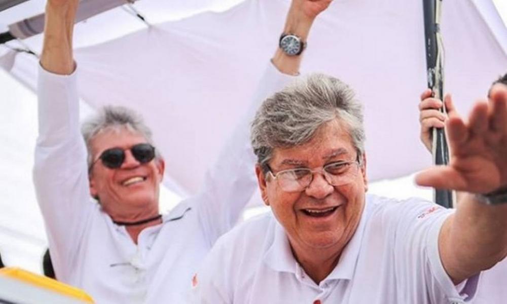 No texto, além de agradecer a homenagem, Coutinho ainda aproveitou para alfinetar o governo da Paraíba, ao insinuar que hoje o Estado não funciona. (Foto: Reprodução).