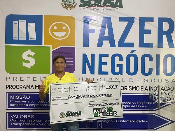 O secretário da Agência de Desenvolvimento, Thomas Marques, enfatizou a importância da valorização dos microempreendedores de Sousa. (Foto: Reprodução).