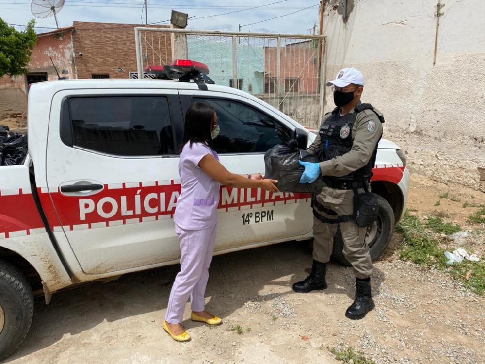 As doações foram deixadas nos quartéis e recolhidas por viaturas operacionais durante o patrulhamento ordinário (Foto: Divulgação PMPB)
