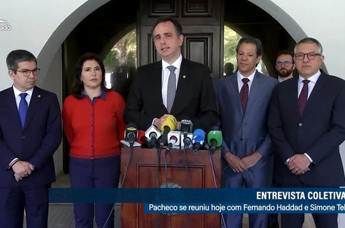  credito=