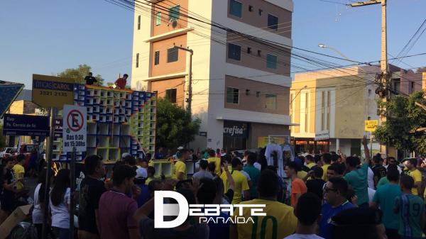 A carreata percorreu várias avenidas da cidade de Sousa. (Foto: Debate Paraíba).