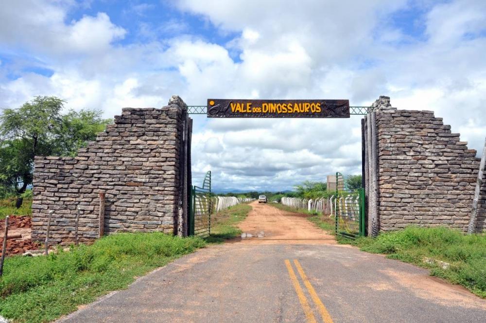 O Secretário de Turismo da prefeitura de Sousa, disse ao portal Debate Paraíba que as visitas ao Vale dos Dinossauros serão retomadas assim que o município estiver evoluir para uma classificação melhor. (Foto: Reprodução).