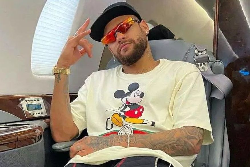 A festa de Neymar começou no último dia 25 e terminaria só depois do dia 31. (Foto: Reprodução).