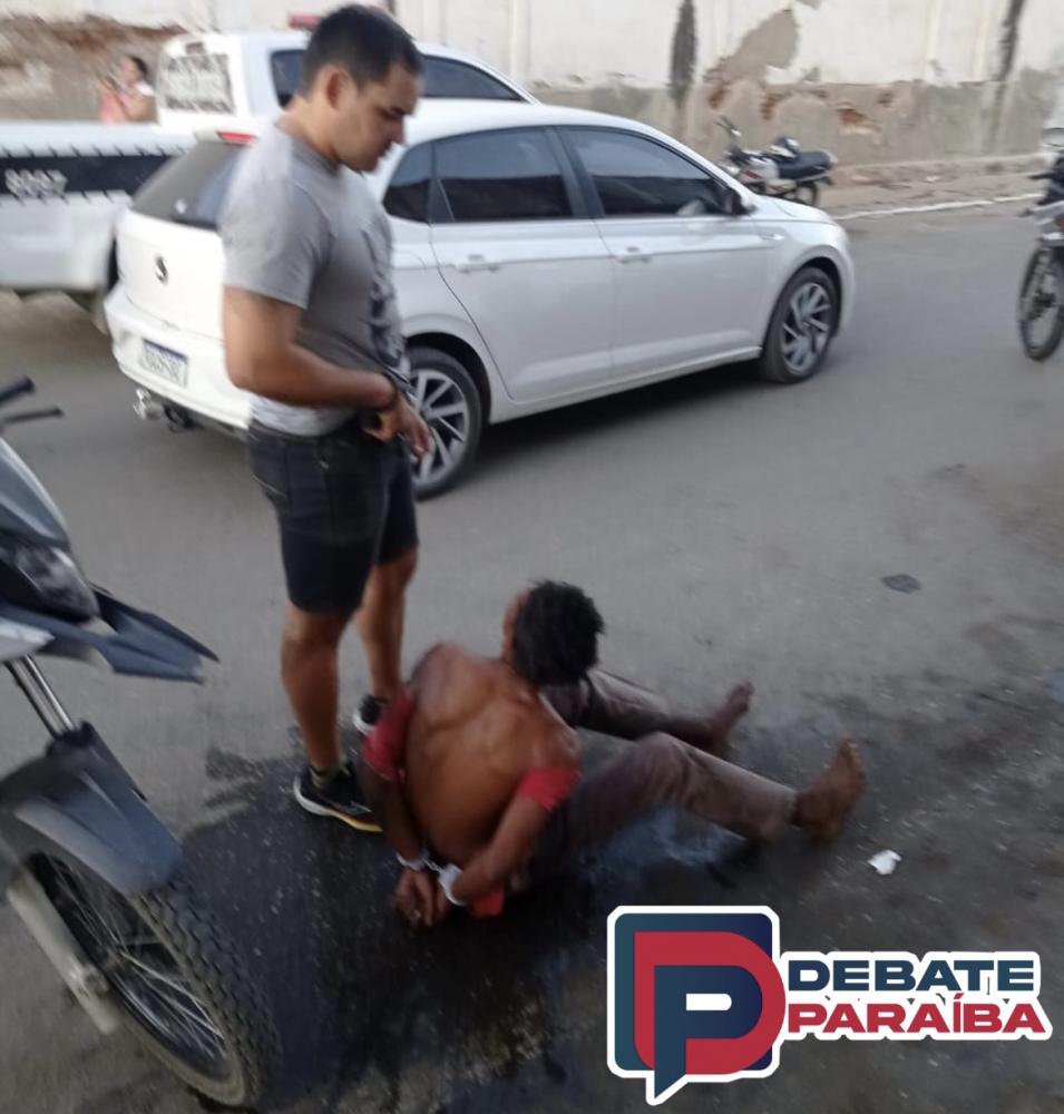 O jovem foi conduzido à delegacia de Polícia Civil, para serem adotadas as medidas cabíveis ao caso (Foto: Reprodução Debate Paraíba)
