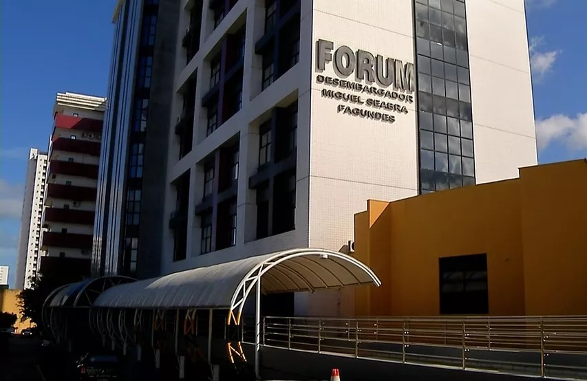 Mulher acusada pela prática de lavagem de dinheiro, associação criminosa, falsificação de documento público e falsidade ideológica é absolvida, advogado explica