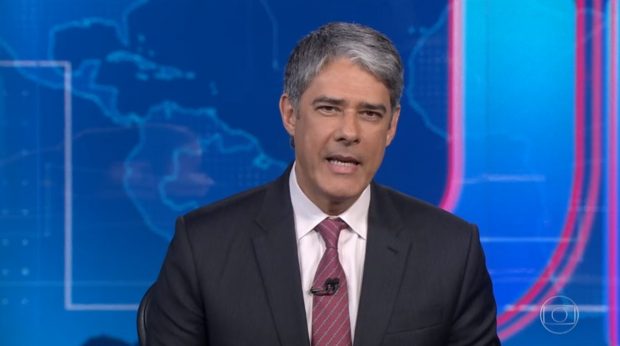 A cena chamou atenção porque, para os telespectadores, o jornalista estaria tentando imitar a voz do presidente. (Foto: Reprodução).