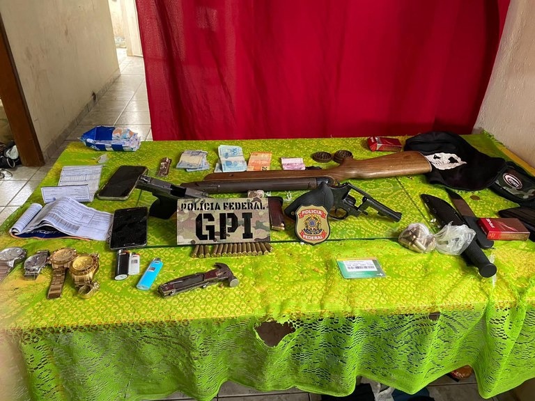Foram cumpridos 8 mandados de busca e apreensão expedidos pela 2ª Vara Mista da Comarca de Itaporanga/PB, que também decretou a quebra dos sigilos bancários dos investigados. (Foto: Reprodução).