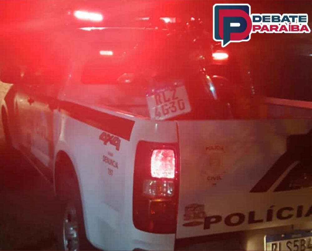 A motoneta foi rebocada à delegacia de Polícia Civil, e após serem adotados os procedimentos cabíveis, a moto será entregue ao verdadeiro proprietário (Foto: Reprodução Debate Paraíba)