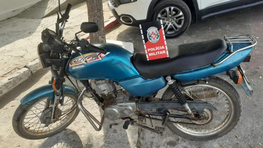 A motoneta foi levada à delegacia de Polícia Civil para serem tomadas as medidas administrativas legais (Foto: Divulgação PMPB)