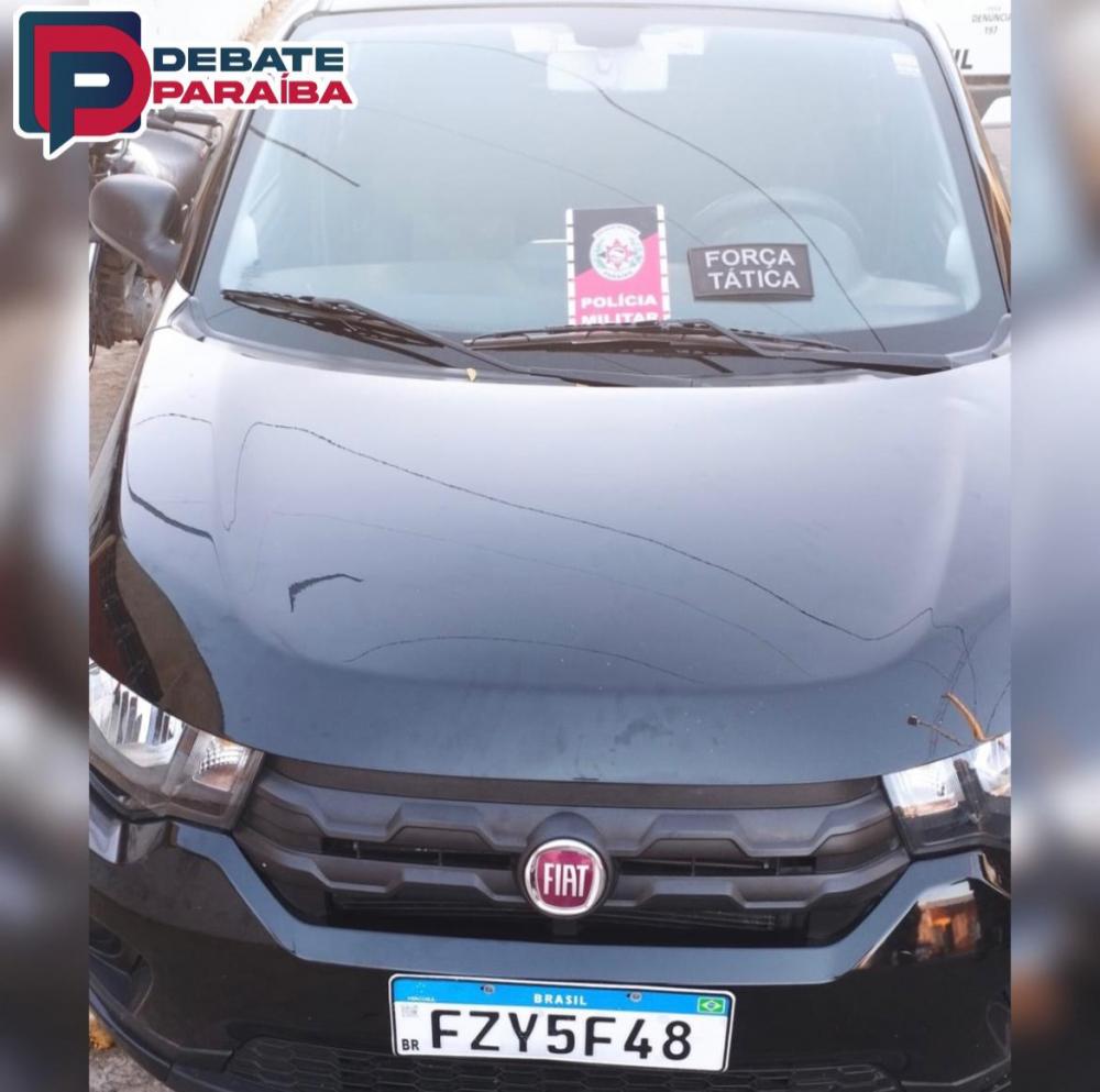 O carro apreendido foi levado à delegacia de Polícia Civil, para serem adotados os procedimentos cabíveis pela autoridade policial judiciária (Foto: Reprodução)