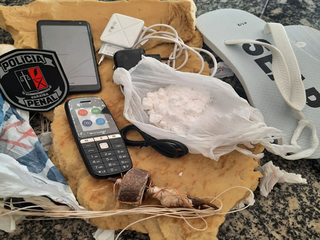 O material apreendido foi levado à delegacia de Polícia Civil para serem adotados os procedimentos necessários ao caso (Foto: Divulgação SEAP)