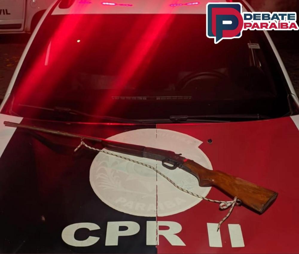 Os militares verbalizaram e em seguida realizaram buscas pessoais, sendo encontrado uma espingarda calibre .36 com oito cartuchos intactos e dois deflagrados. (Foto: Reprodução).