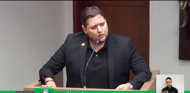 Ainda de acordo com o vereador, Zenildo Oliveira precisa esclarecer melhor a sua fala sobre a problemática da coleta do lixo. (Foto: Reprodução).