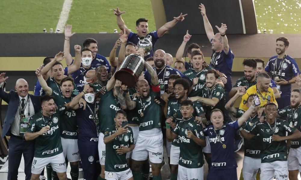 Verdão faz 1 a 0 no Santos com gol no final e comemora no Maracanã (Foto: Reprodução)