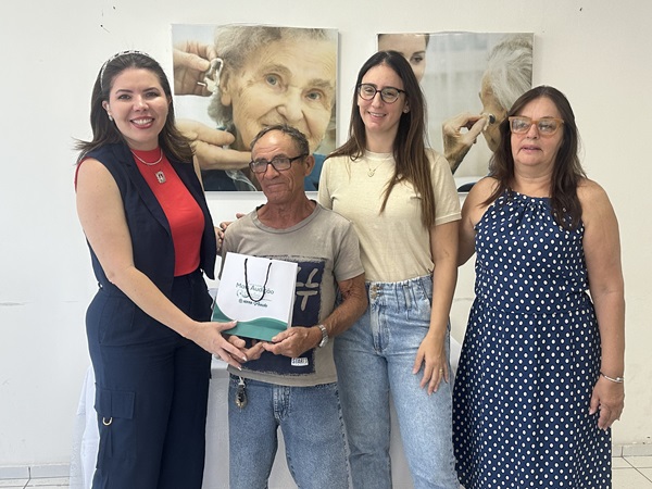Programa Mais Audição: pacientes da Otoclínica Municipal de Sousa são contemplados com a entrega de aparelhos auditivos