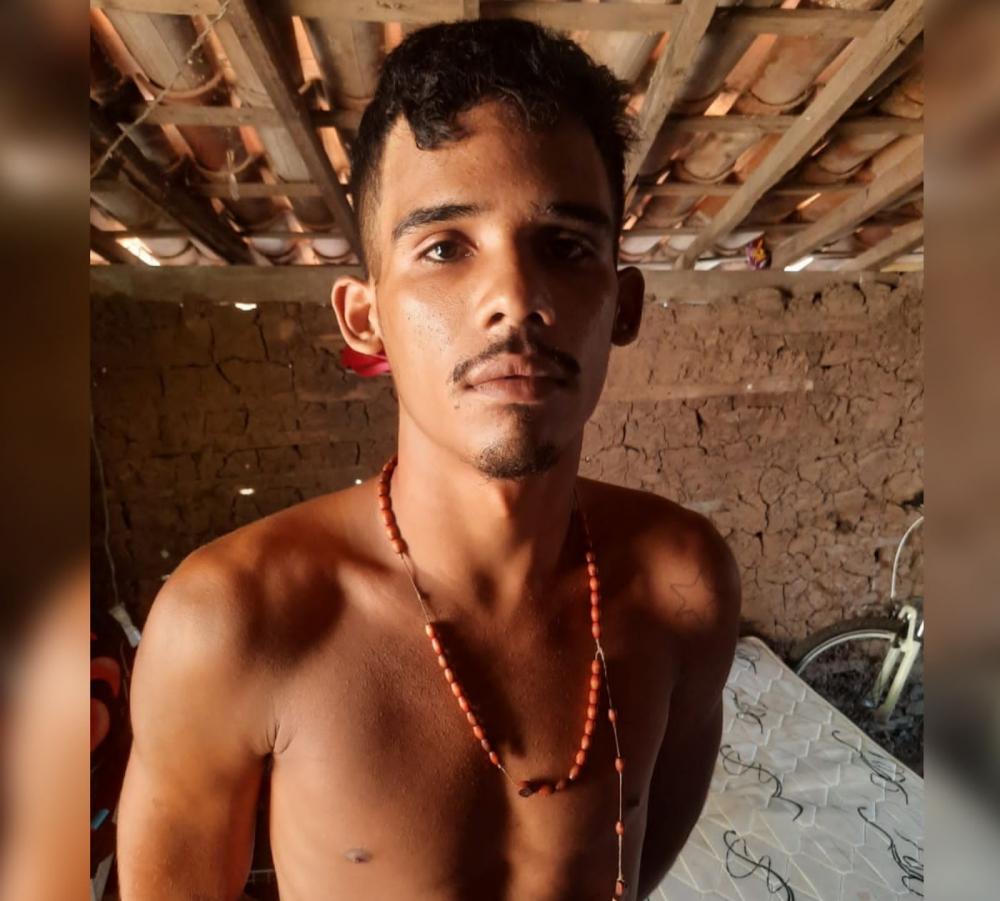 Renan Gomes de Oliveira foi alvejado e socorrido para o Hospital Regional de Sousa, porém não resistiu à gravidade dos ferimentos e veio a óbito. (Foto: Reprodução).