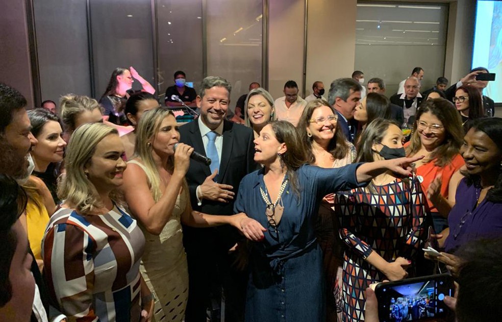 Lira durante celebração da vitória na Câmara com festa em Brasília — Foto: Dida Sampaio/Estadão Conteúdo