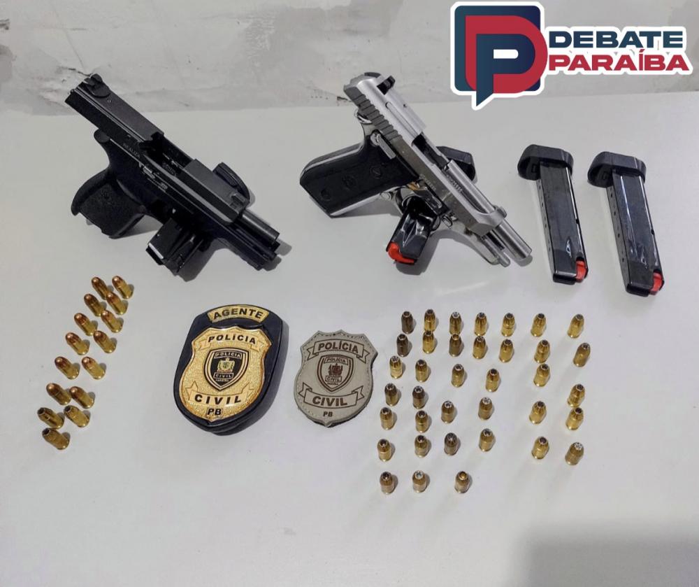 As armas e munições apreendidas foram levadas à delegacia de Polícia Civil, para serem realizados os procedimentos necessários (Foto: Reprodução)