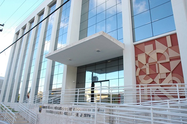 A ação civil pública é um desdobramento de procedimentos instaurados no MPF e também no MPPB para apurar denúncia envolvendo a Fundação e o Hospital Napoleão Laureano (Foto: Reprodução)