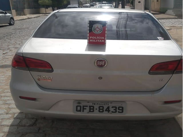 O veículo foi levado à delegacia de Polícia Civil e após serem adotados os procedimentos necessários foi devolvido ao proprietário (Foto: Divulgação PMPB)