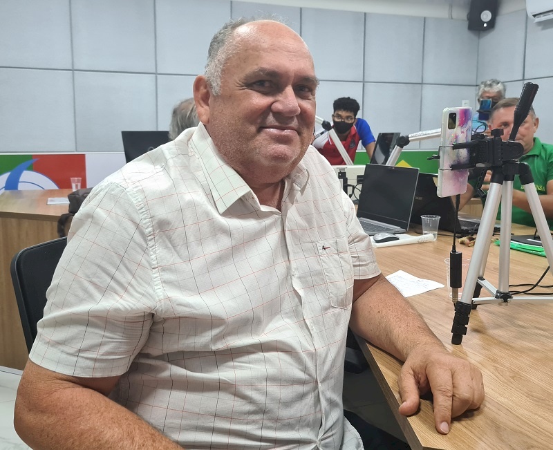 O desembargador também interrompeu temporariamente a penalidade de suspensão dos direitos políticos de 03 anos, até o julgamento da Ação Direta de Inconstitucionalidade. (Foto: Reprodução).