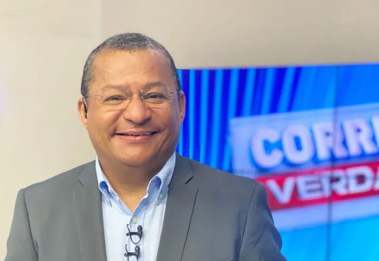 O ex-candidato, que voltou a apresentar programa na TV Correio, emissora afiliada da TV Record em João Pessoa, reafirmou que voltou a trabalhar porque não é um profissional da política. (Foto: Reprodução).