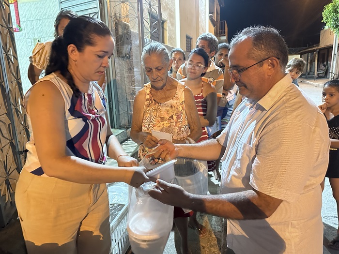 O trabalho faz parte de uma ação da Prefeitura de Sousa, por meio da Secretaria de Assistência Social. (Foto: Divulgação).