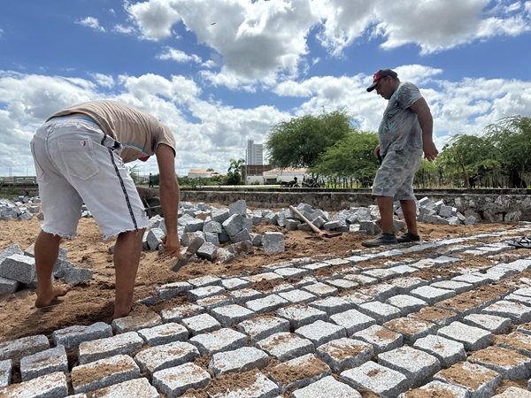 A ação faz parte do Programa Viva Praça, que tem o intuito de construir e revitalizar espaços públicos de lazer. (Foto: Divulgação).