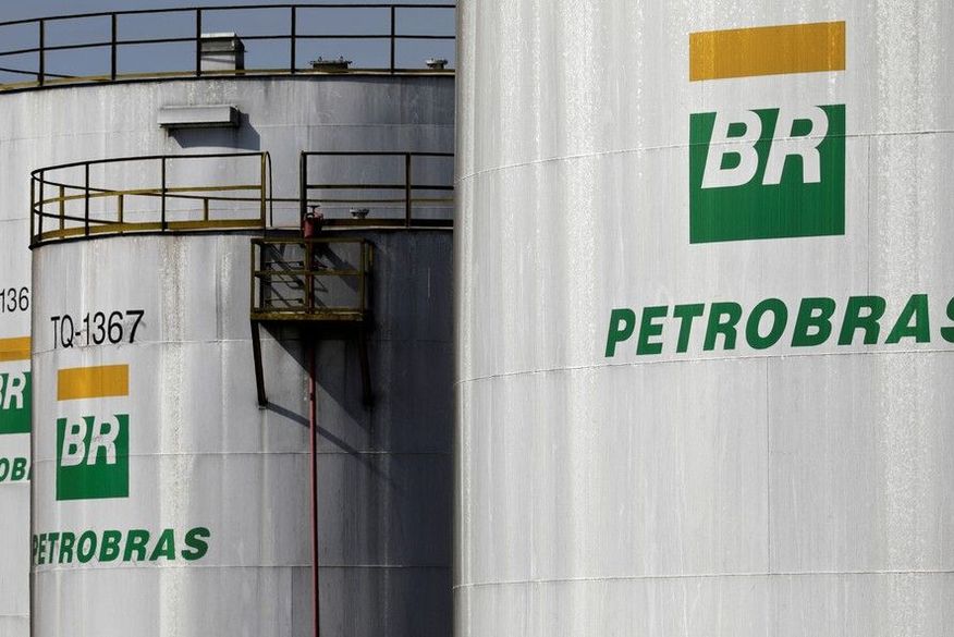 Segundo a Petrobras, seus preços são baseados no valor do produto no mercado internacional e na taxa de câmbio. (Foto: Reprodução).