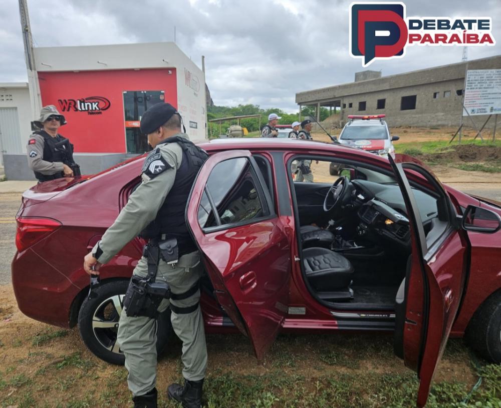 O suspeito recebeu voz de prisão e foi conduzido à delegacia de Polícia Federal de Patos (Foto: Reprodução)