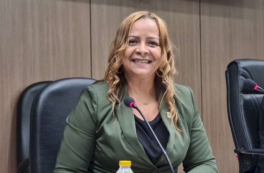 Lana Dantas reafirma pré-candidatura a prefeita de Sousa e desautoriza a inclusão do nome dela em pesquisa para vice
