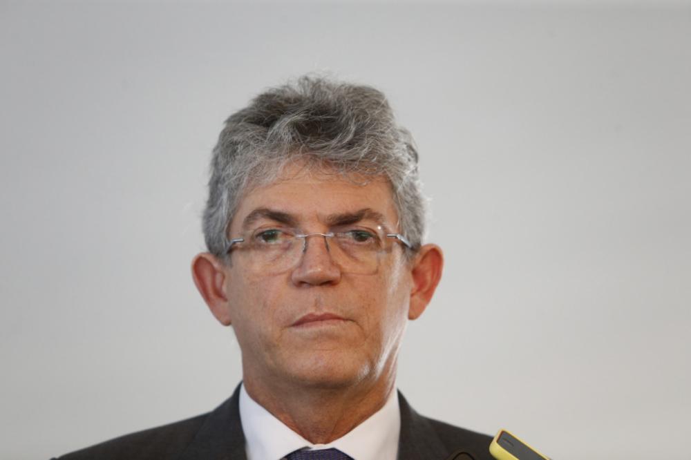 O ex-governador Ricardo Coutinho é acusado de chefiar um esquema de desvios de R$ 134,2 milhões. (Foto: Reprodução).